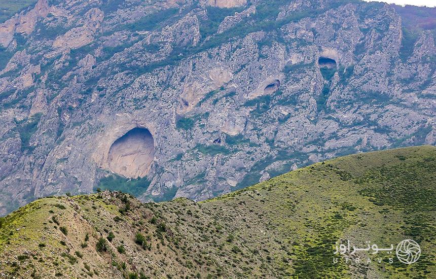 راهنمای بازدید از غار اسپهبد خورشید