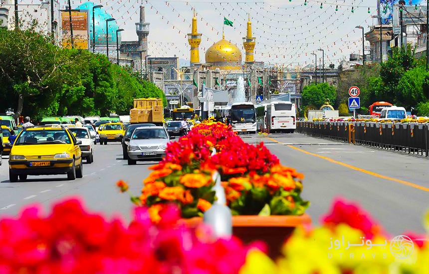 راه‌اندازی تورهای گردشگری شهری برای زائران مشهد 