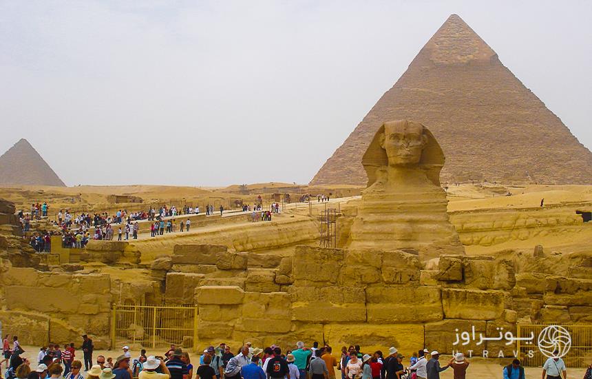 Sphinx and Giza Necropolis 