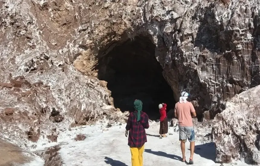بهترین زمان بازدید از غار نمکدان قشم