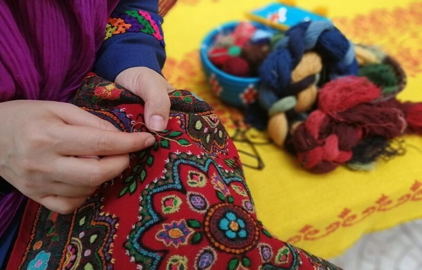 صنایع دستی سوزندوزی اصفهان سوزن دوزی اصفهان