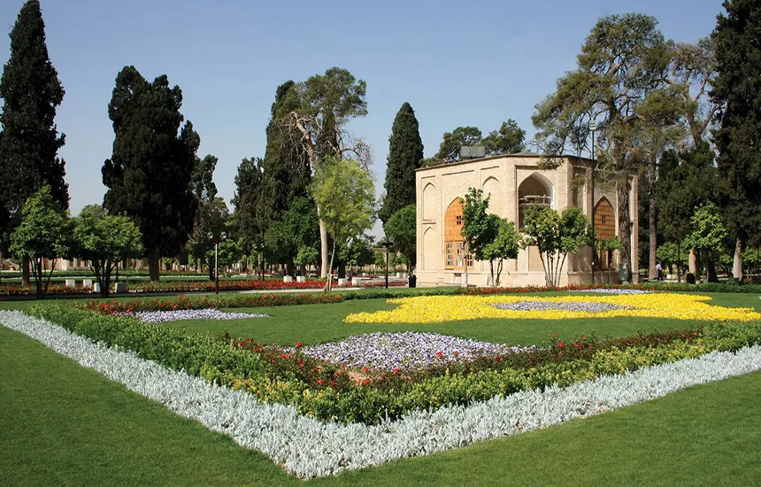 باغ جهان نمای شیراز در عید نوروز