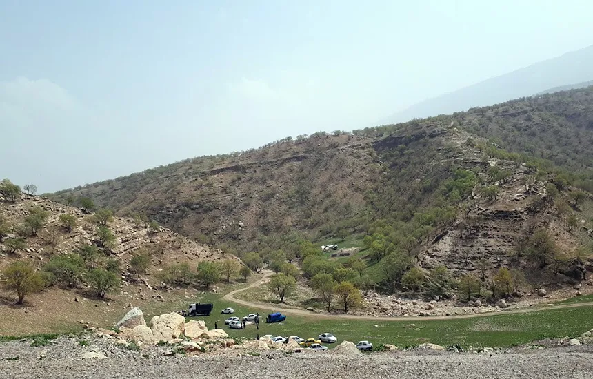 منظره کوهستانی پارک خرگوش‌دره تهران