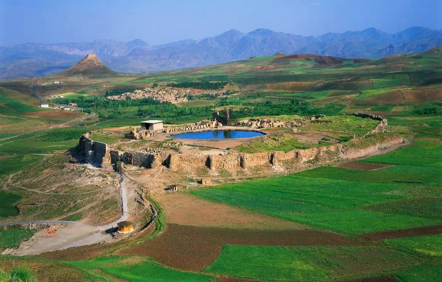 راهنمای سریع بازدید از تخت سلیمان