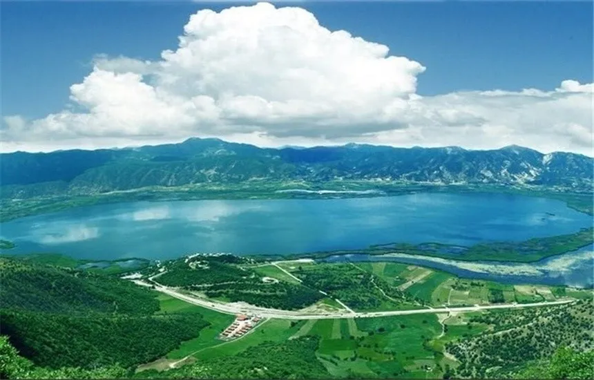 دریاچه زریوار مریوان