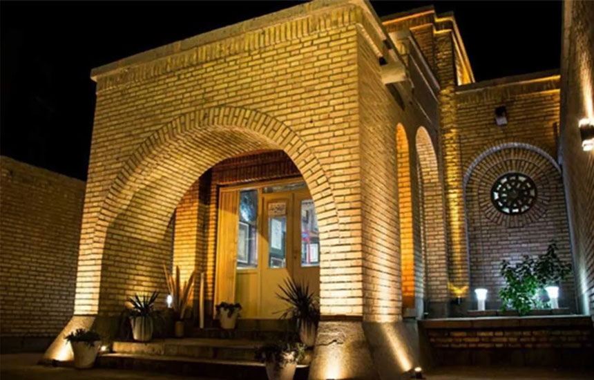 آرامگاه حکیم‌نزاری