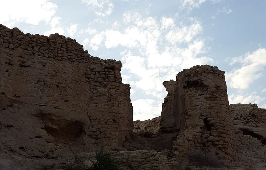 جاهای دیدنی بندرلنگه؛ قلعه لشتان
