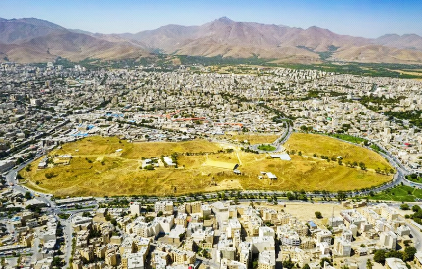 تپه هگمتانه کجاست و چگونه به آن برسیم؟