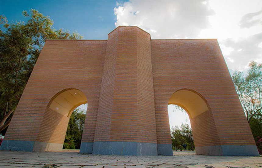 باغ راه ایرانی کیش؛ ارگ علیشاه آذربایجان