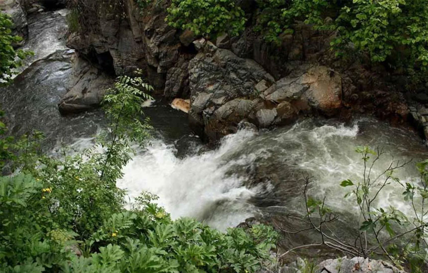 آبشار هشترخان