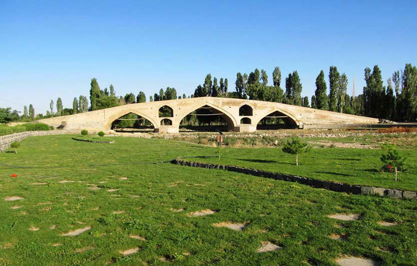 پل میربهاءالدین (پل کهنه)