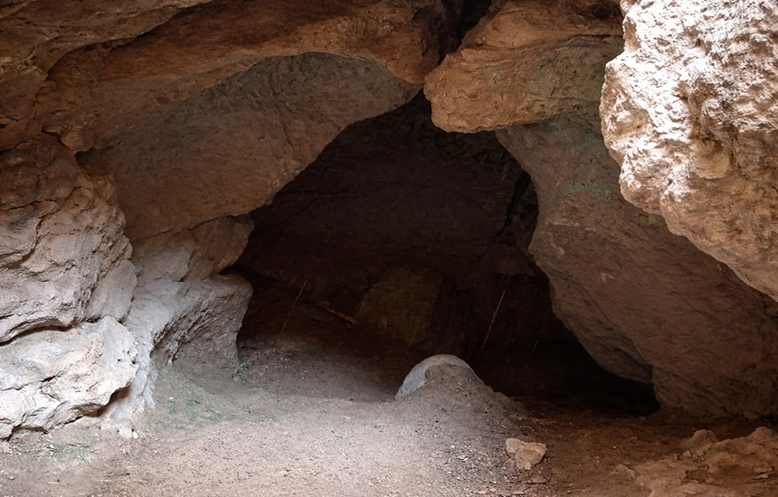 غار بیدک بجنورد