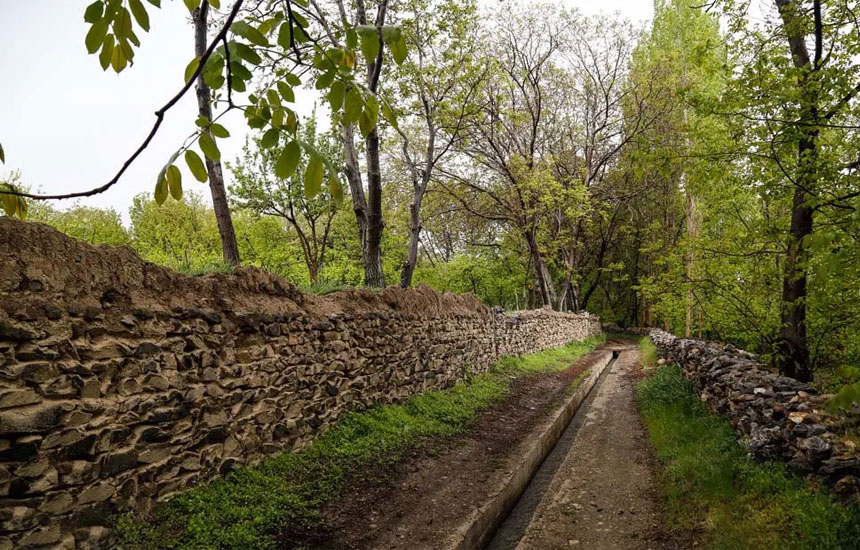 جاهای دیدنی خوانسار؛ شهر لاله‌های واژگون و چشمه‌های زلال