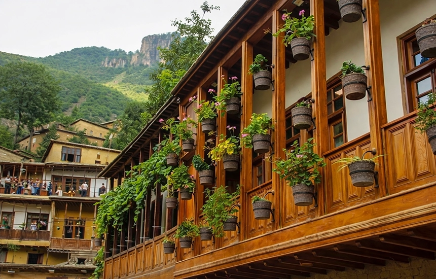 بهترین زمان سفر به ماسوله