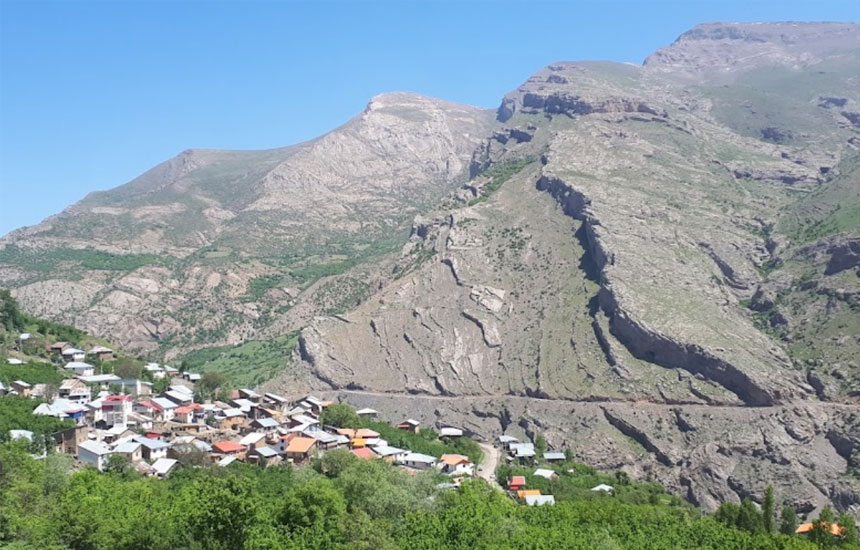 روستای سپارده