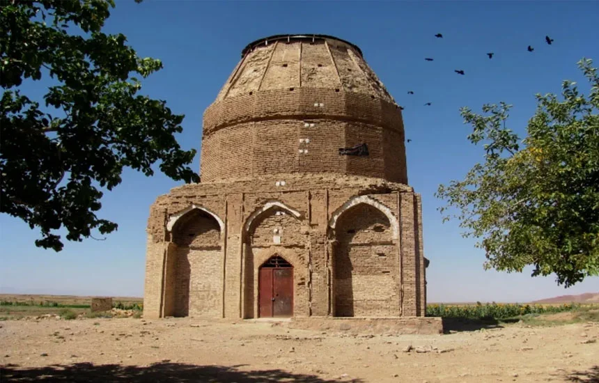 آرامگاه شیخ‌نجم‌الدین کبری