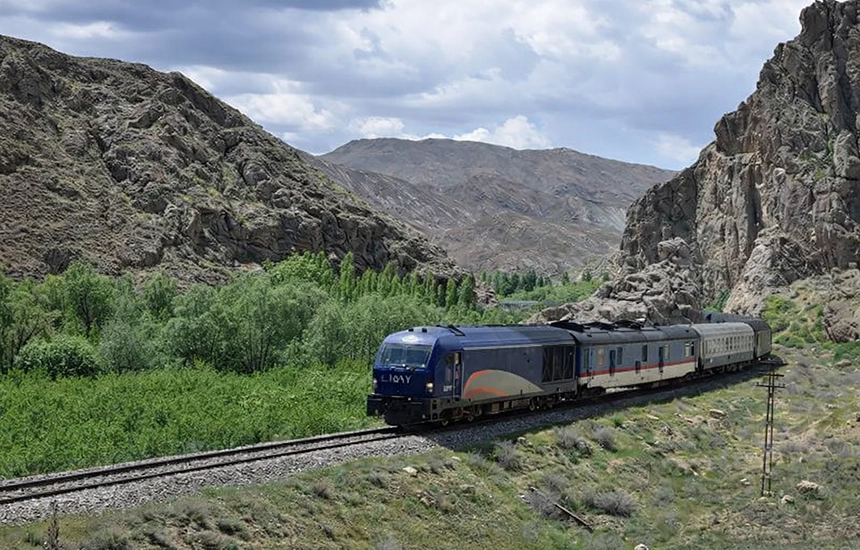 مسیر قطار شیراز به ساری