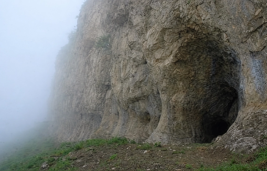 غار سوباتان تالش