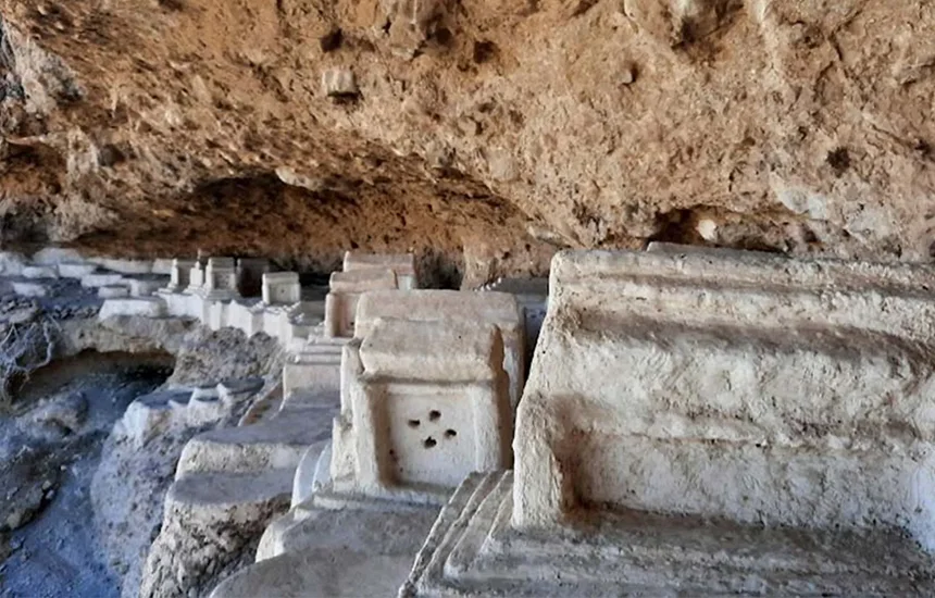 آرامگاه هفتاد ملا زاهدان